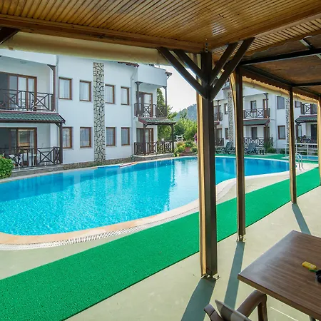 Aparthotel B.c. Alya 2*